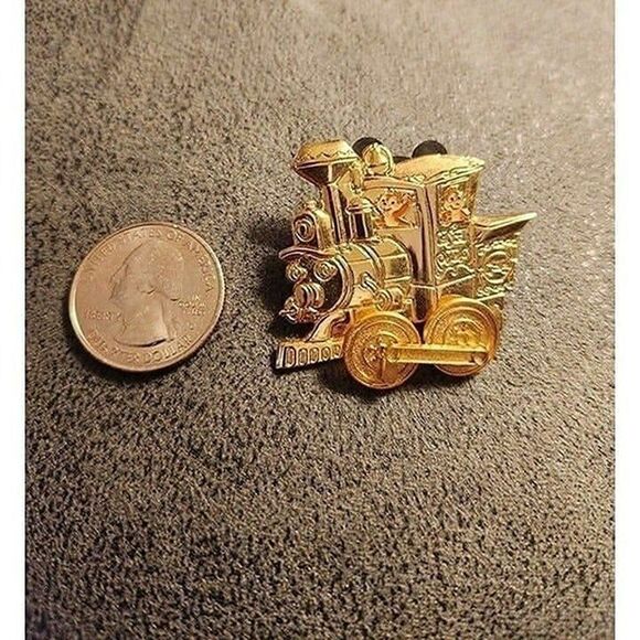 Disneyland 50th Anniversary Golden Vehicles Pins - Picture 4 of 8